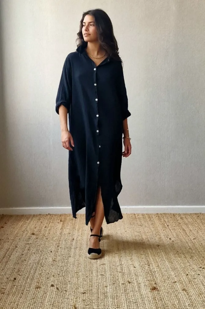 Vestido largo camisero de algodón negro tipo lino