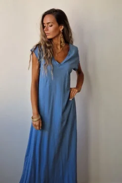 Vestido largo cuello pico azul jeans