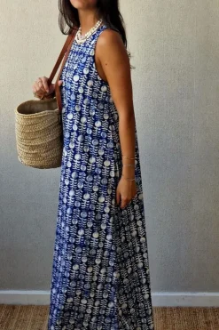 Vestido largo de cuello redondo estampado azul y beige