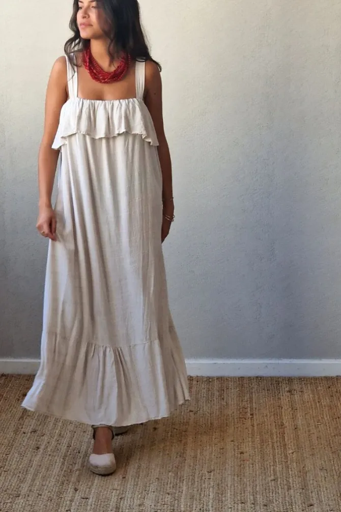 Vestido largo volante beige