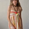 Vestido palabra de honor amarillo fluor